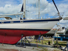 Hallberg-Rassy H.R. 42