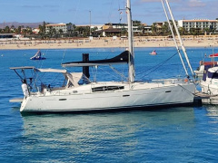 Beneteau Oceanis 43