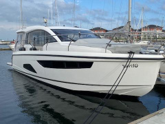 Sealine C330