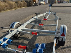 WICK Trailer 1800 kg + Sliprollenpaket + 100 km/h