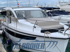 Sealine C335V