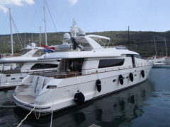 Sanlorenzo SL 82