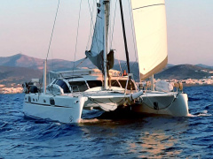 Catana 582