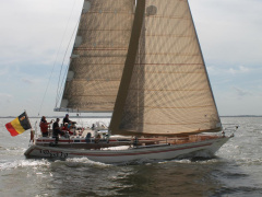 Nautors Swan 391