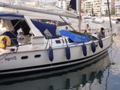 Hunter Marine 43 Legend