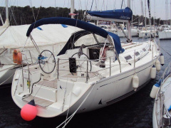 Dufour 385