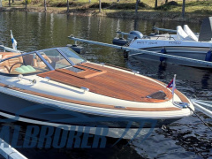 Chris Craft CORSAIR 22