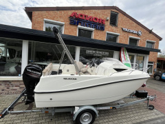 Quicksilver 455 Cabin