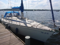 Bavaria 370 Lagoon