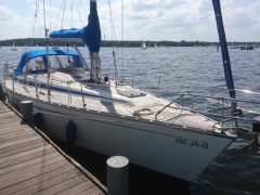 Bavaria 370 Lagoon