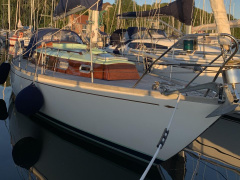Hallberg-Rassy Mistral 33