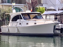 Mainship Monster 34