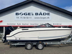 Quicksilver Activ 675 Bowrider med F225 Mercury-EFI