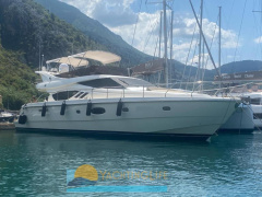 Ferretti 550