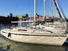 Beneteau First 35