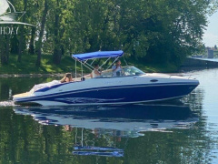 Rinker Captiva 246 Cuddy