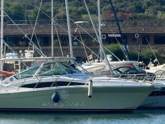 Bertram Yacht 360 Moppie