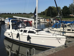 Hunter Marine 310