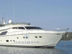 Ferretti 810