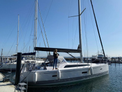 X-Yachts 4.3