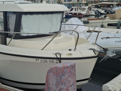 Quicksilver 705 PILOTHOUSE