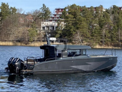 XO Boats EXPLR 10S Plus Front Cabin
