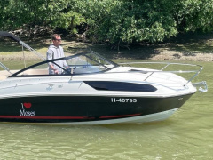 Bayliner VR5 Cuddy
