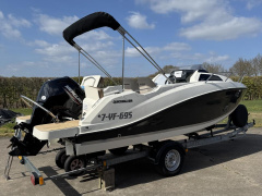 Quicksilver Activ Cabin 555