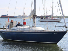 Centurion 32