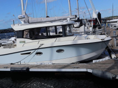 Quicksilver 905 Pilothouse
