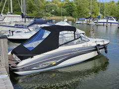 Rinker Captiva 232