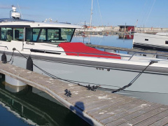 Axopar 37 Cabin