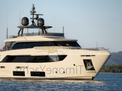 Custom Line Navetta 33