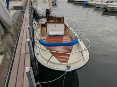 Boston Whaler 22 Outrage