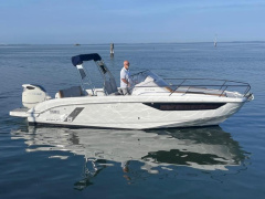 Beneteau Flyer8 sundeck