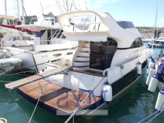 Cayman 42 FLY