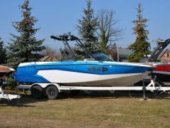 Malibu 2025 AXIS A225 by Malibu Boats