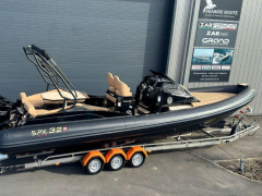 SPX Rib 32 DINETTE + 2X MERCURY 300 PS