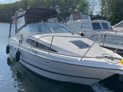 Bayliner 2655 MIT FLEXI TEAK, TRAILER U.V