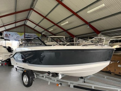 Quicksilver 555 Bowrider med Mercury F10
