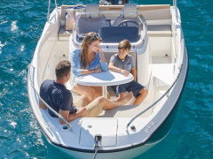 Quicksilver Activ 555 Open med Mercury F