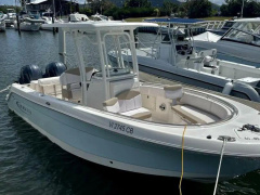 Robalo R242