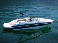 Four Winns 225 Sundowner