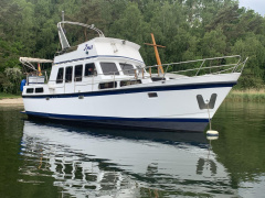 Aquanaut Beauty AK Flybridge