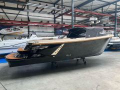 Oud Huijzer 740 Tender