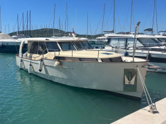 Greenline 33 HYBRID