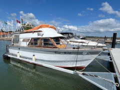 Saloon Cruiser 8500