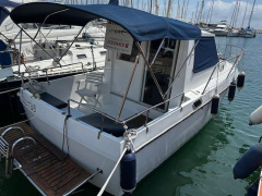 Beneteau Antares 800