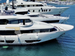 Custom Line Navetta 28