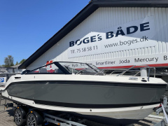 Uttern T65 BOWRIDER med MERCURY F200 XL V6